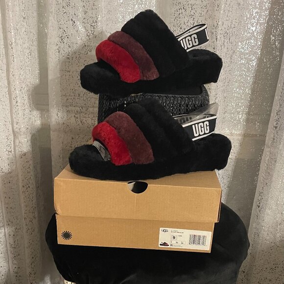UGG Fluff Yeah Slides Size 9 - Picture 1 of 3